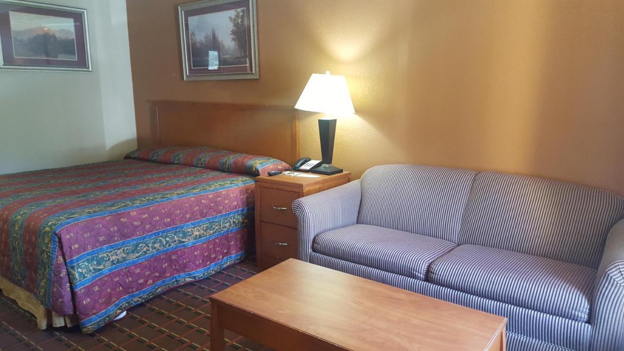 Scottish Inn Ноксвилл Экстерьер фото